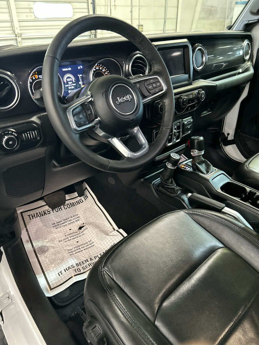 Used 2021 Jeep Wrangler Unlimited Sahara AWD/4WD image 8