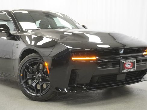 New 2026 Dodge Charger Scat Pack w/ Blacktop Package AWD/4WD image 2
