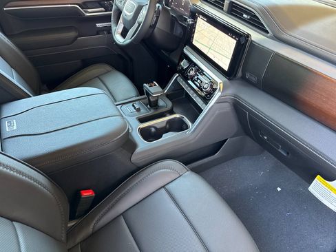 New 2026 GMC Sierra 1500 Denali w/ Technology Package AWD/4WD image 15