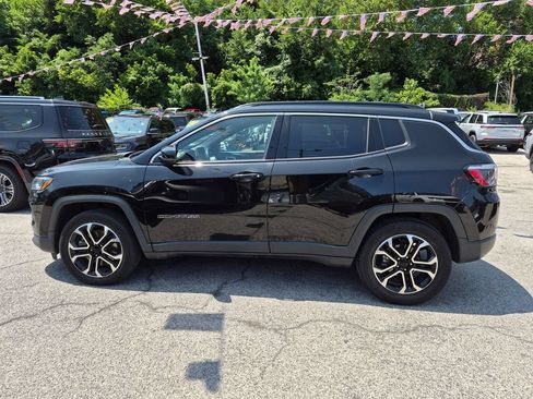 Used 2023 Jeep Compass Limited AWD/4WD image 9