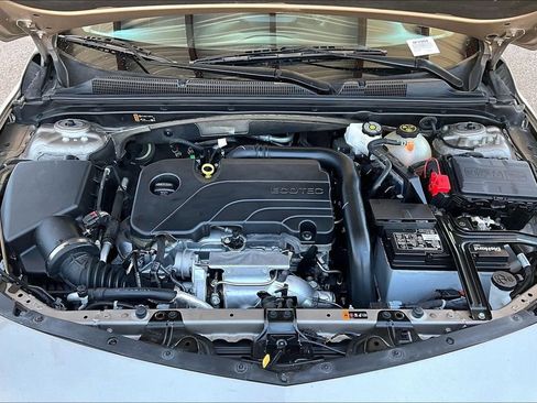 Used 2023 Chevrolet Malibu LT FWD image 29