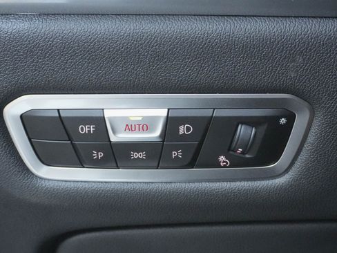 Certified 2023 BMW X7 xDrive40i w/ Premium Package image 13