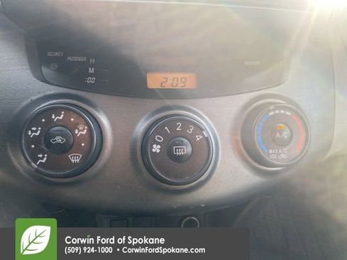 Used 2012 Toyota RAV4 4WD image 14