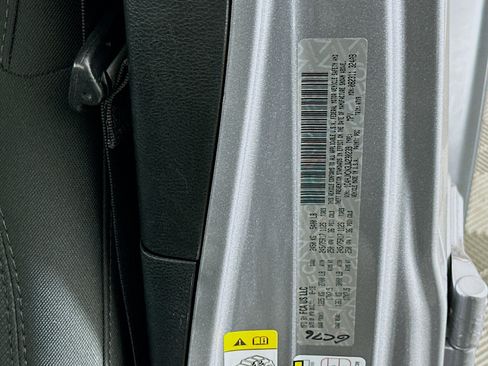 Used 2018 Jeep Wrangler Unlimited Sport image 12