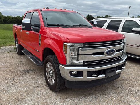 Used 2019 Ford F250 Lariat AWD/4WD image 2