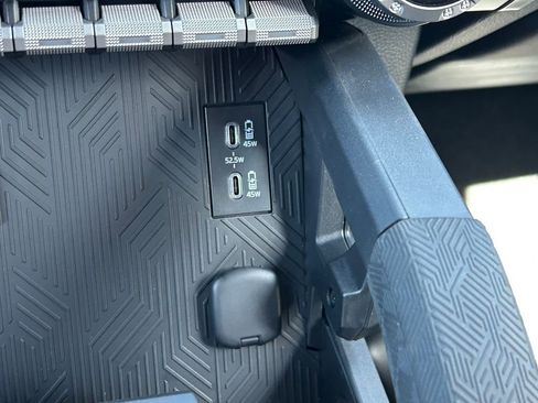 New 2026 Toyota Tacoma Limited AWD/4WD image 33