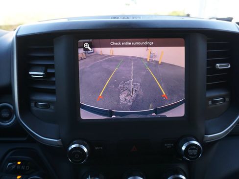 Used 2019 RAM 1500 Big Horn AWD/4WD image 40