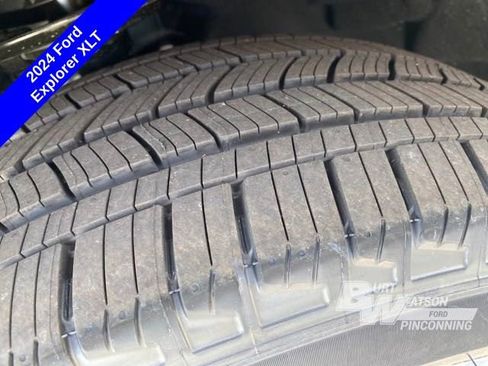 New 2024 Ford Explorer XLT w/ Equipment Group 202A AWD/4WD image 29