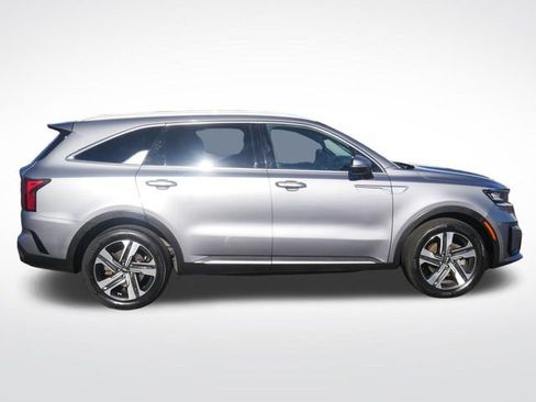 Used 2023 Kia Sorento EX AWD/4WD image 9