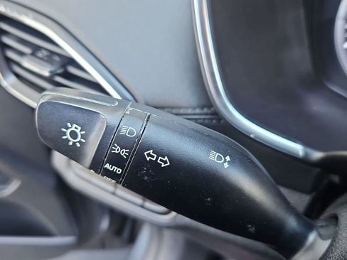 Used 2020 Hyundai Santa Fe SE FWD image 26