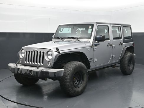 Used 2016 Jeep Wrangler Unlimited Sport w/ Connectivity Group AWD/4WD image 1