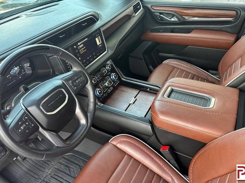 Used 2024 GMC Yukon Denali Ultimate AWD/4WD image 10