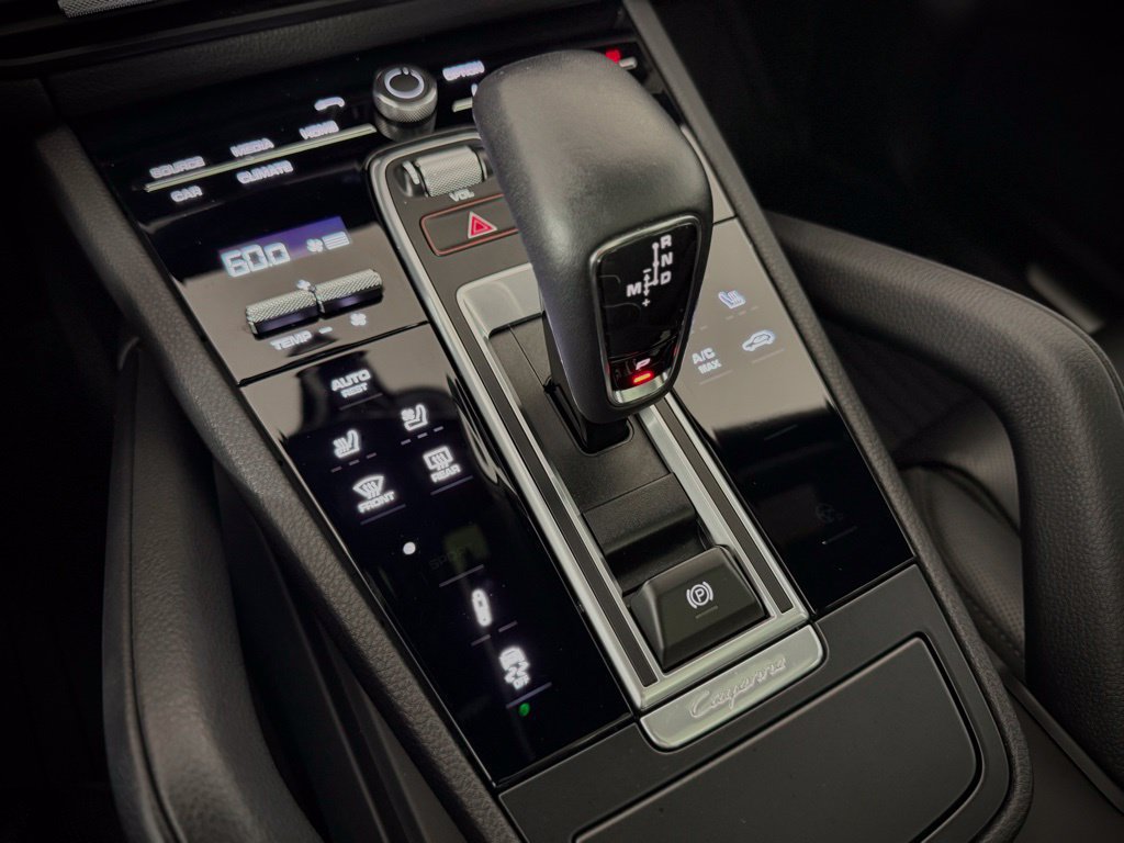 Certified 2023 Porsche Cayenne Coupe AWD/4WD image 27