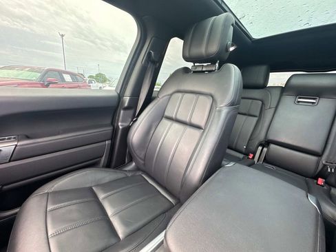 Used 2020 Land Rover Range Rover Sport SE image 25
