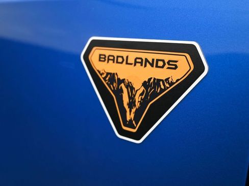 Used 2023 Ford Bronco Badlands AWD/4WD image 13