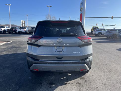 Used 2023 Nissan Rogue SV w/ SV Premium Package image 5
