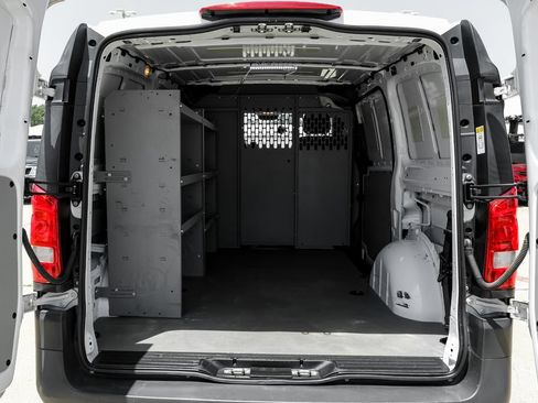 Used 2023 Mercedes-Benz Metris image 44