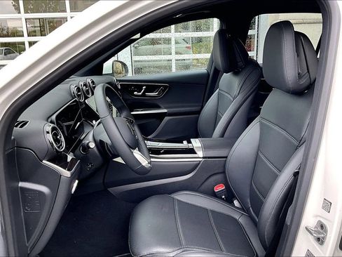 Used 2026 Mercedes-Benz GLC 300 4MATIC image 27