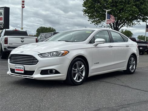 Used 2015 Ford Fusion Titanium FWD image 3