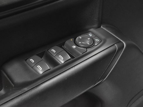 Used 2022 Chevrolet Silverado 1500 W/T w/ WT Fleet Convenience Package AWD/4WD image 9