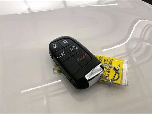 Used 2018 Jeep Compass Limited w/ Safe & Security Group AWD/4WD image 9