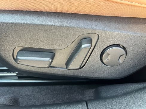 Certified 2025 Kia EV6 Wind image 17