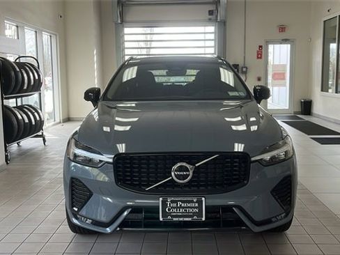 Certified 2023 Volvo XC60 B5 Plus w/ Climate Package image 2