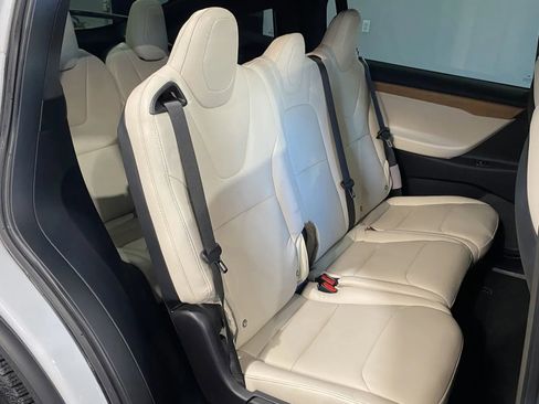 Used 2020 Tesla Model X Long Range image 7