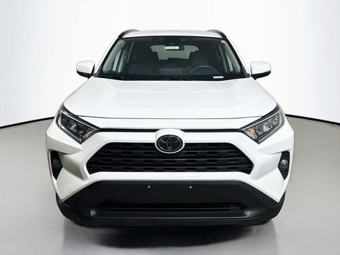 Used 2021 Toyota RAV4 XLE FWD image 2