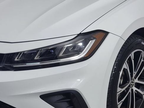 Used 2025 Volkswagen Jetta Sport FWD image 9