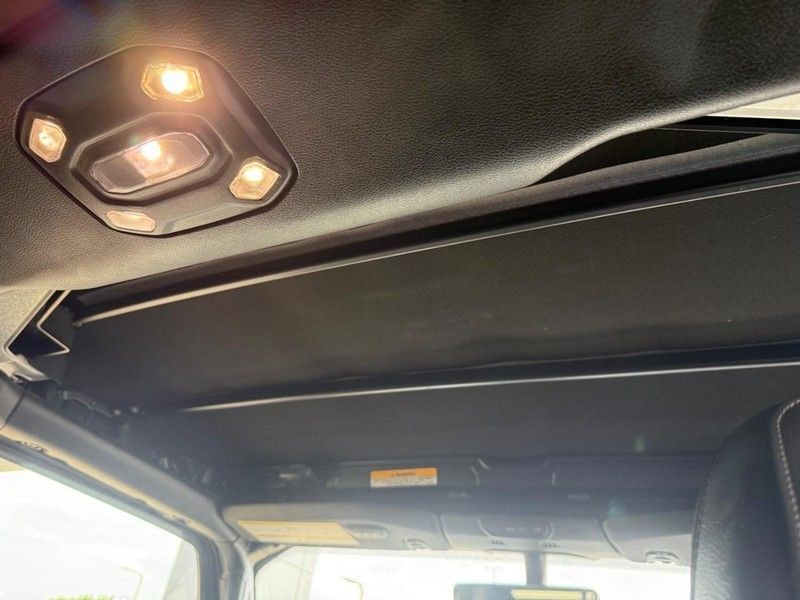 Used 2021 Jeep Wrangler Unlimited Sahara AWD/4WD image 15