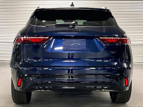 New 2026 Jaguar F-PACE R-Dynamic S image 5