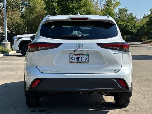 Used 2026 Toyota Highlander XLE AWD/4WD image 5