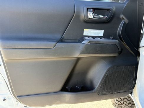 Used 2017 Toyota Tacoma TRD Pro image 10