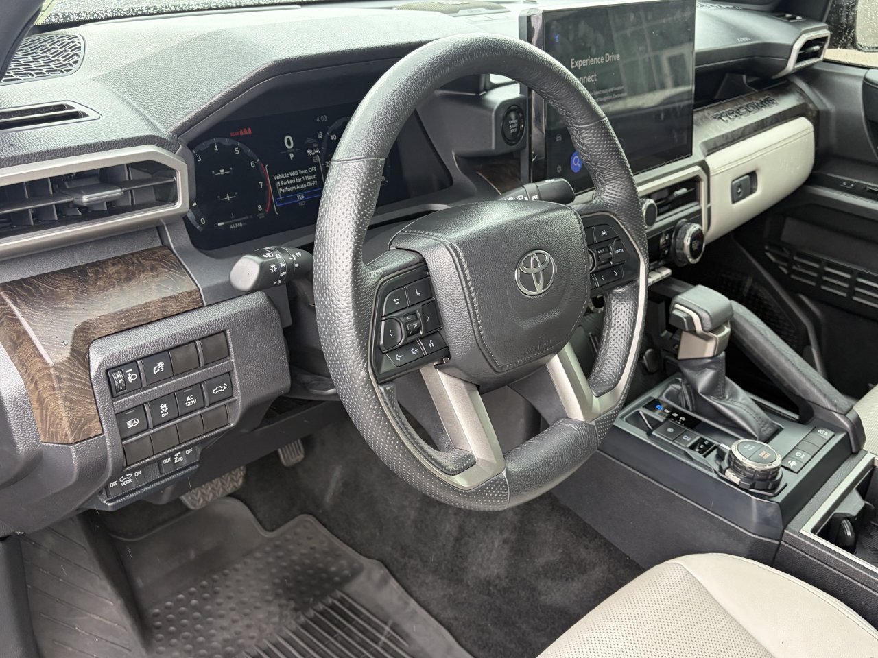 Used 2025 Toyota Tacoma Limited AWD/4WD image 24