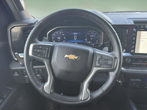 Used 2024 Chevrolet Silverado 1500 LTZ AWD/4WD image 9