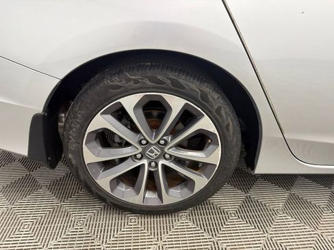 Used 2014 Honda Accord Sport image 18