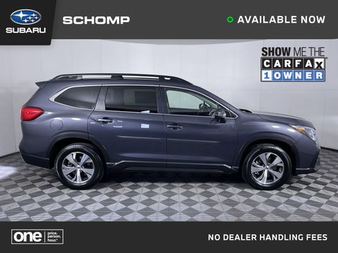 Used 2023 Subaru Ascent Premium w/ Convenience Package AWD/4WD image 1