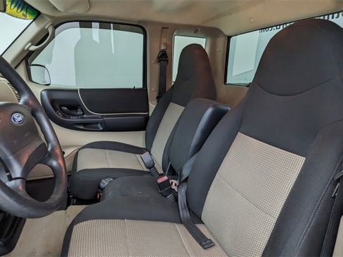 Used 2003 Ford Ranger XLT image 2