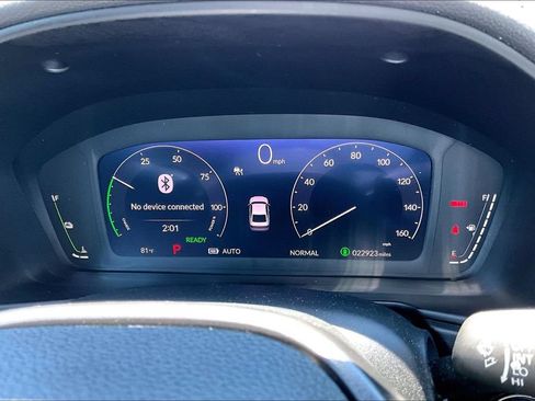 Used 2025 Honda Accord Sport image 12