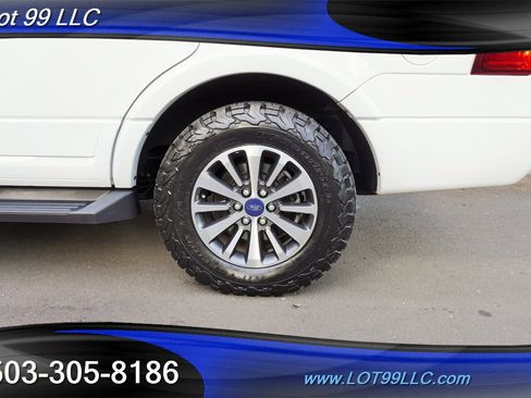Used 2017 Ford Expedition XLT image 36