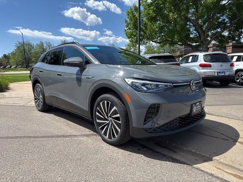 Used 2024 Volkswagen ID.4 Pro AWD/4WD image 7