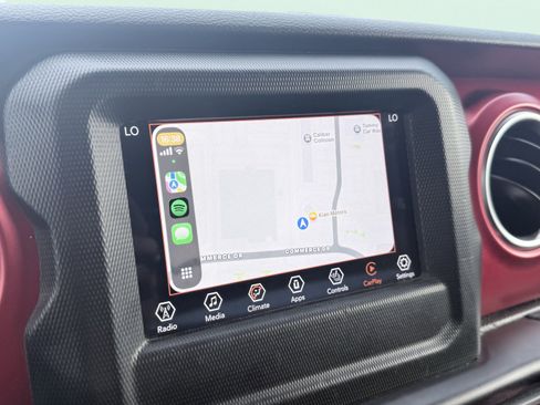 Used 2021 Jeep Gladiator Rubicon w/ Cold Weather Group image 76