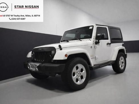 Used 2015 Jeep Wrangler Sahara w/ Connectivity Group AWD/4WD image 1