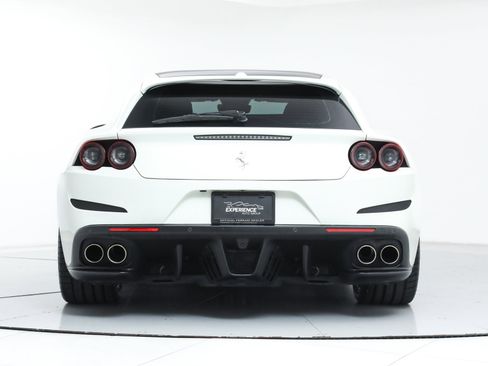 Certified 2020 Ferrari GTC4Lusso image 8