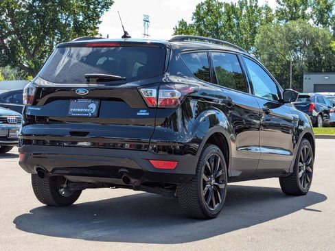 Used 2018 Ford Escape SE w/ SE Sport Appearance Package image 10