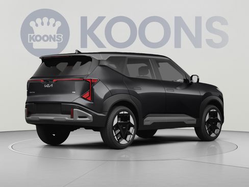New 2027 Kia Seltos S FWD image 4
