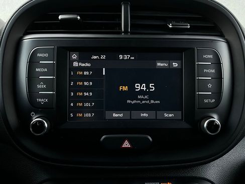 Used 2021 Kia Soul X-Line image 28