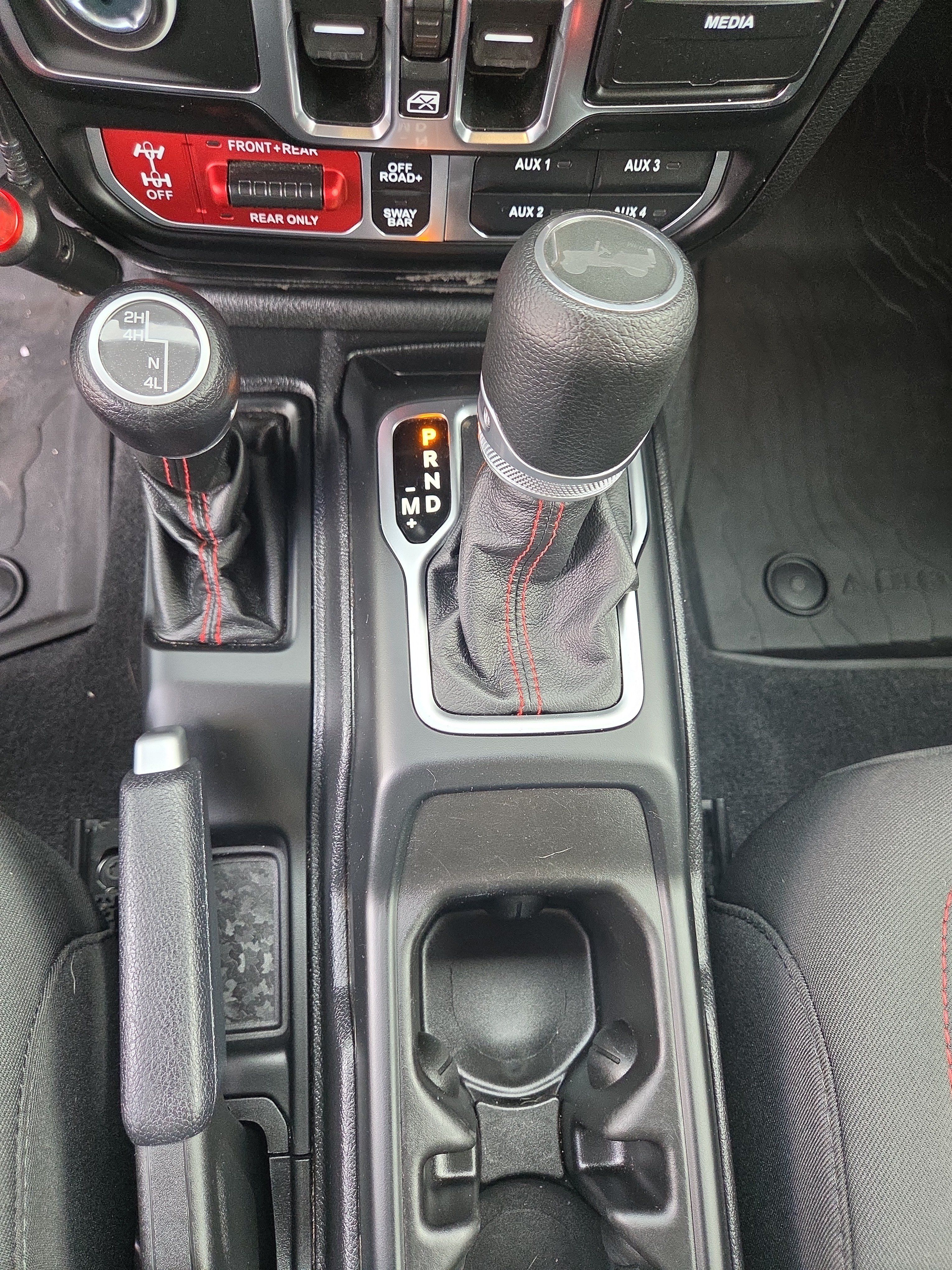 Used 2021 Jeep Wrangler Unlimited Rubicon w/ LED Lighting Group AWD/4WD image 8