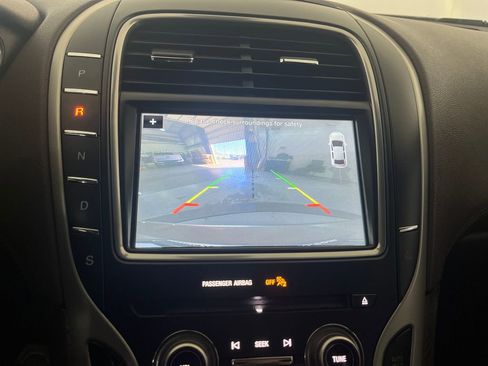 Used 2017 Lincoln MKX Reserve w/ Lincoln MKX Climate Package image 74